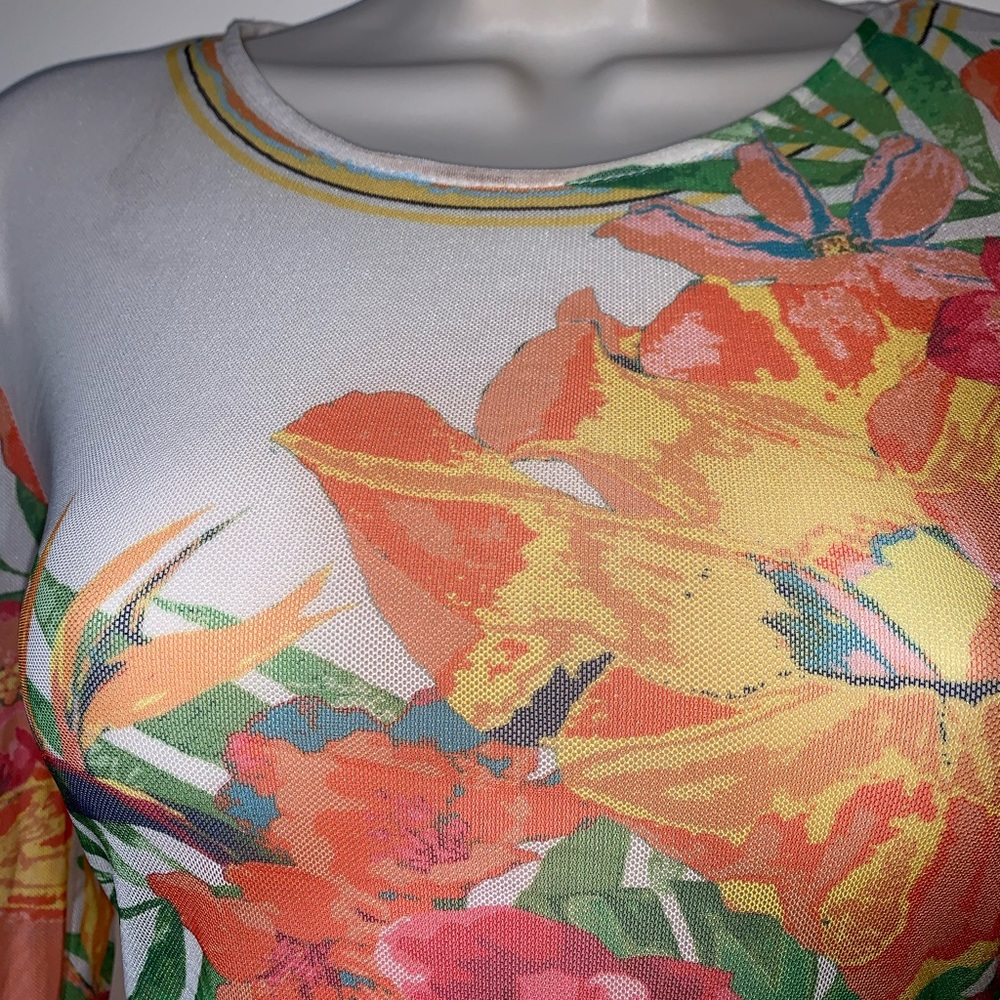 Top - Picture 6 of 12